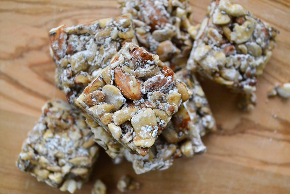 vanilla-almond-cashew-bars-2